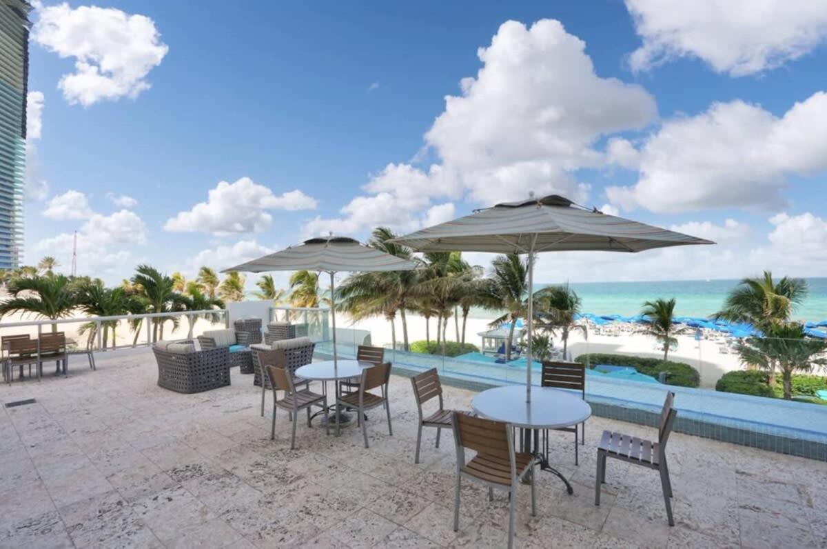 Beachfront Resort Pool Ocean View Balcony Miami Beach Exteriör bild