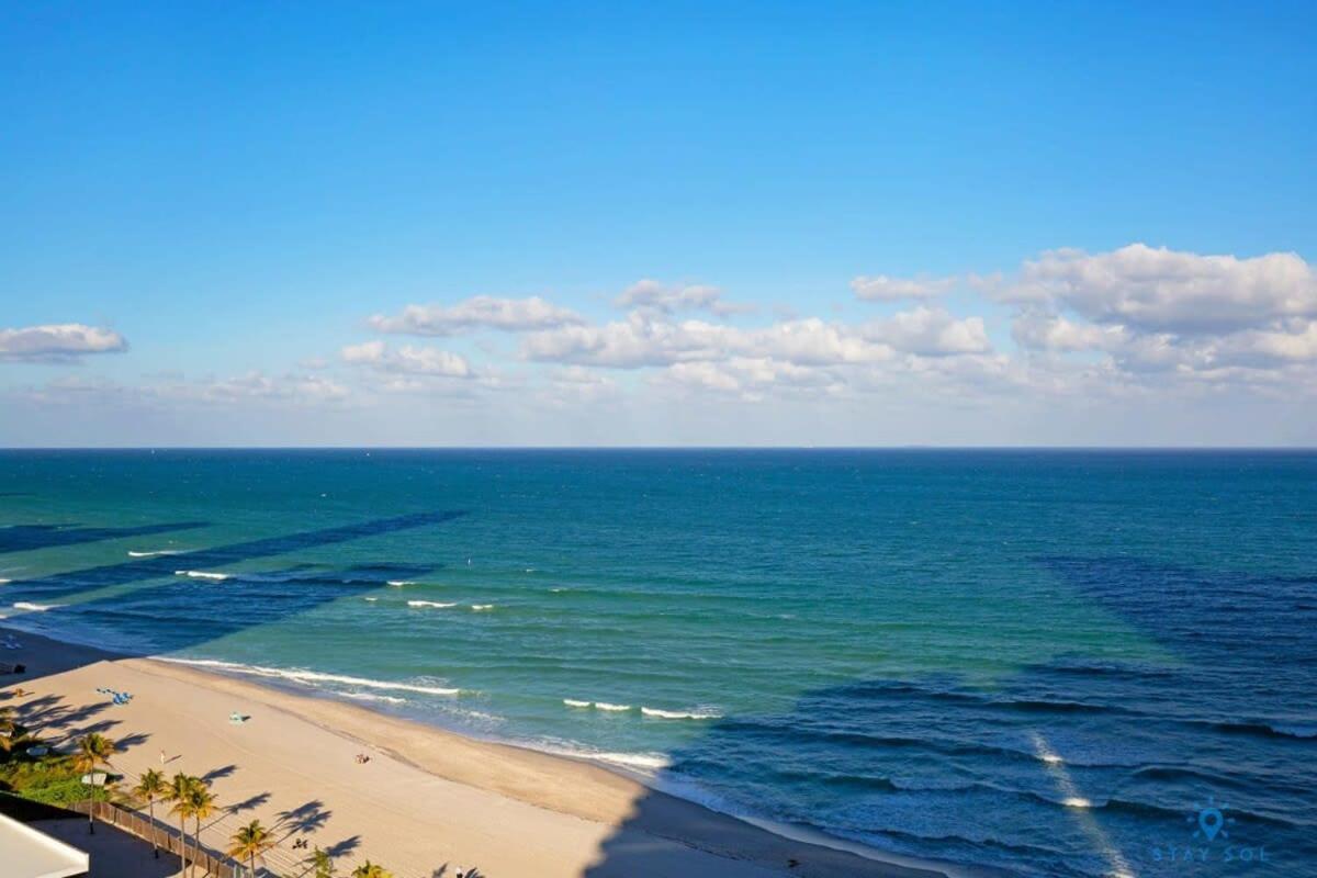 Beachfront Resort Pool Ocean View Balcony Miami Beach Exteriör bild