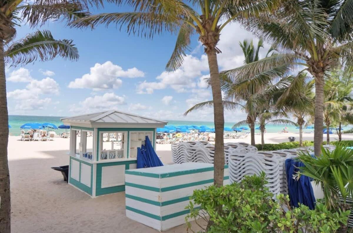 Beachfront Resort Pool Ocean View Balcony Miami Beach Exteriör bild
