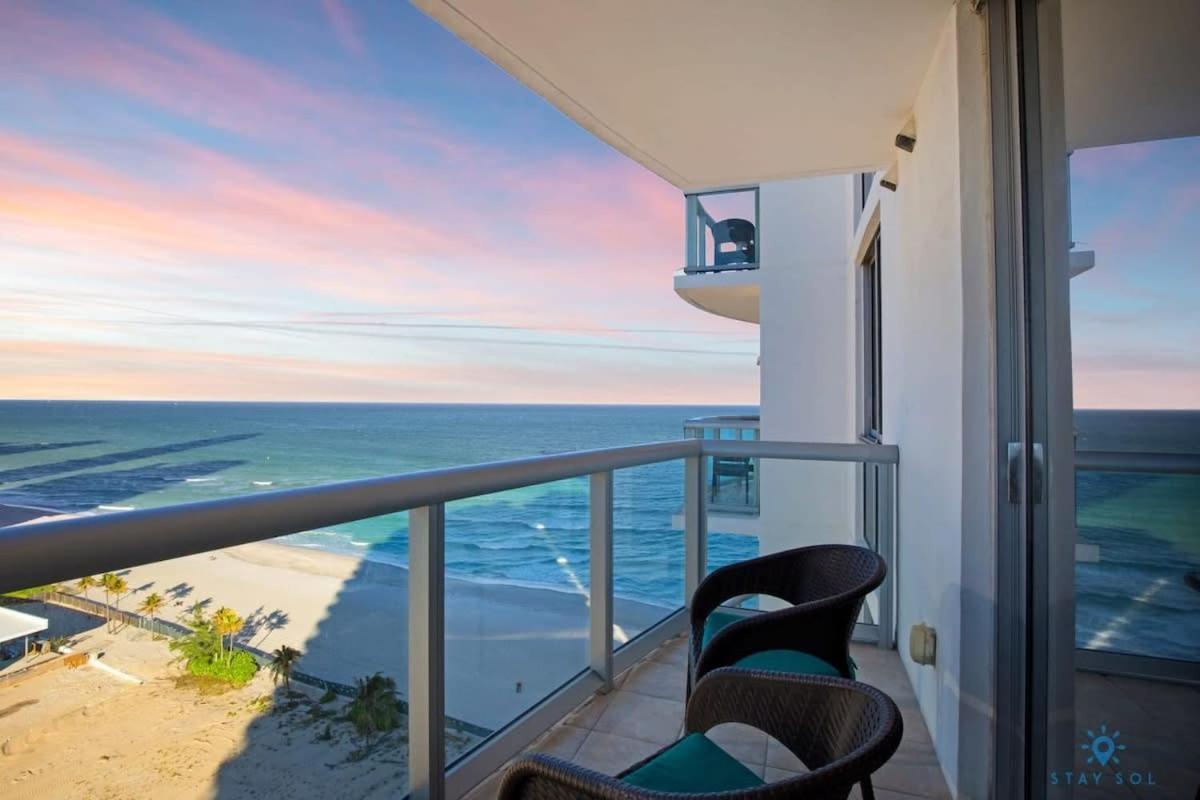 Beachfront Resort Pool Ocean View Balcony Miami Beach Exteriör bild
